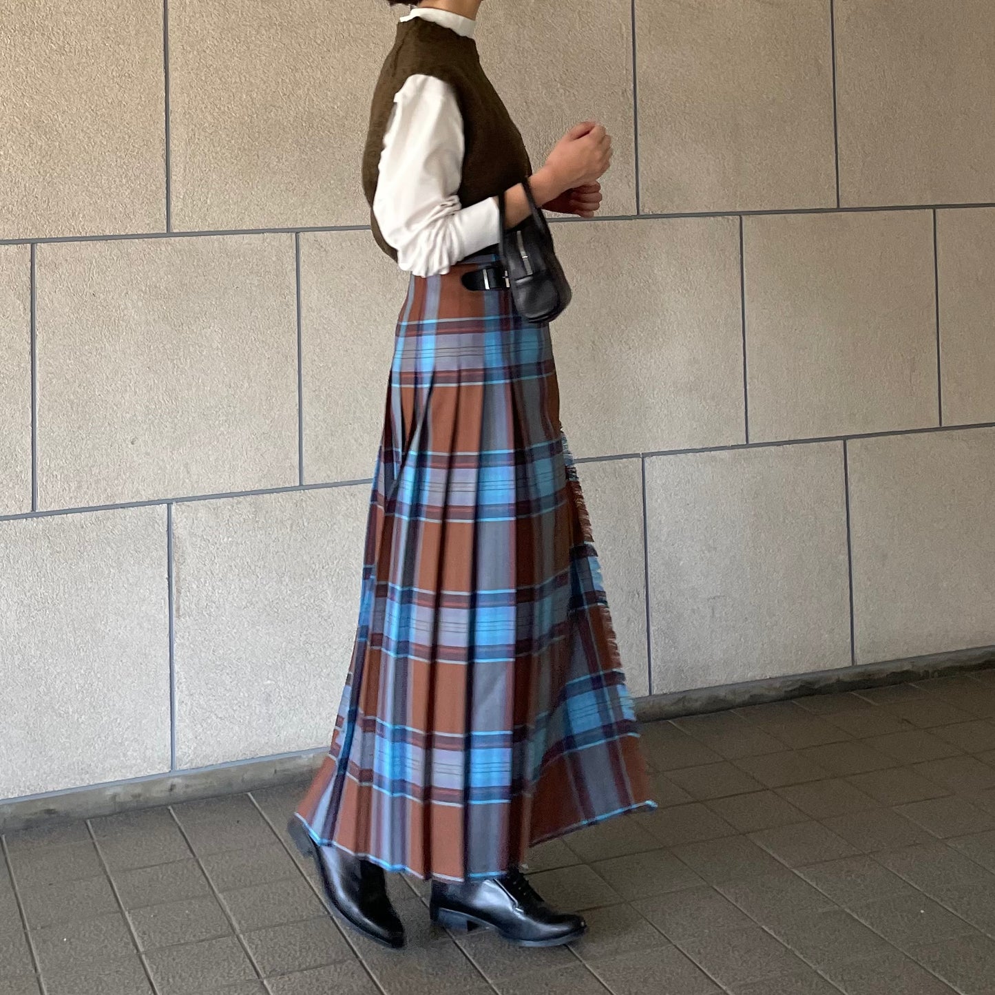 【10/31(金)21時〜プレオーダー開始】O'neil of Dublin キルトスカート ダブルベルト ウッデンボーレイ