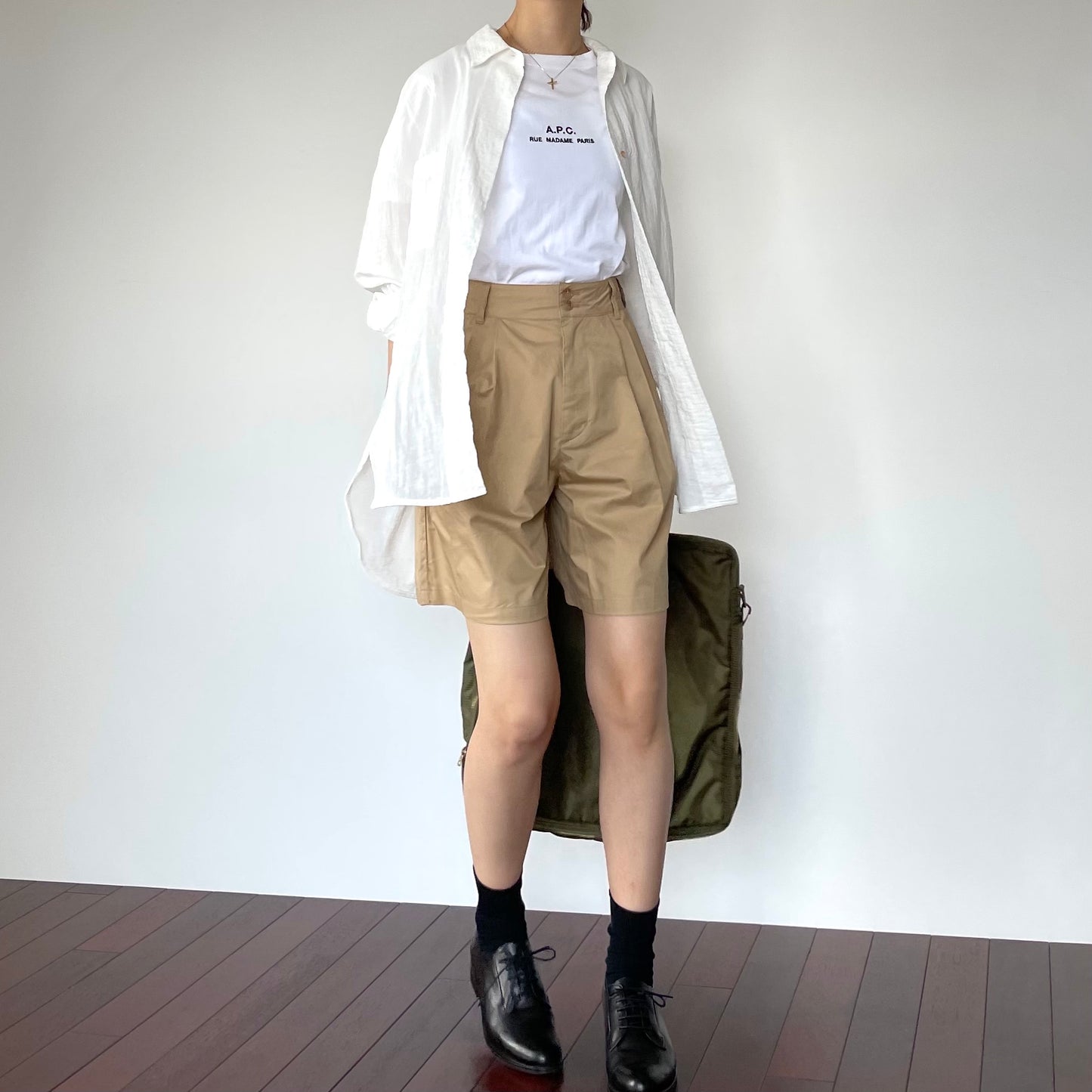 lalagom タックハーフパンツ