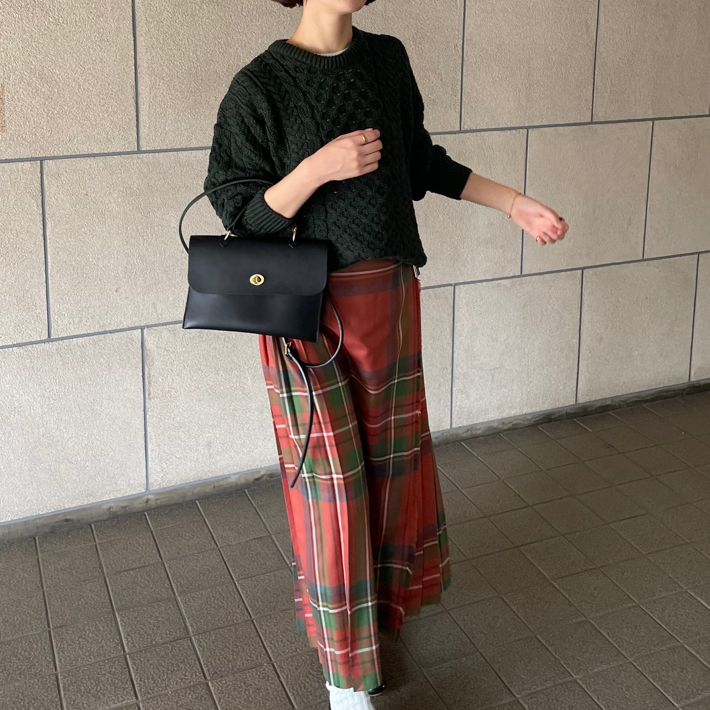 【10/31(金)21時〜プレオーダー開始】O'neil of Dublin キルトスカート ダブルベルト アンティークロイヤルスチュワート【別注】