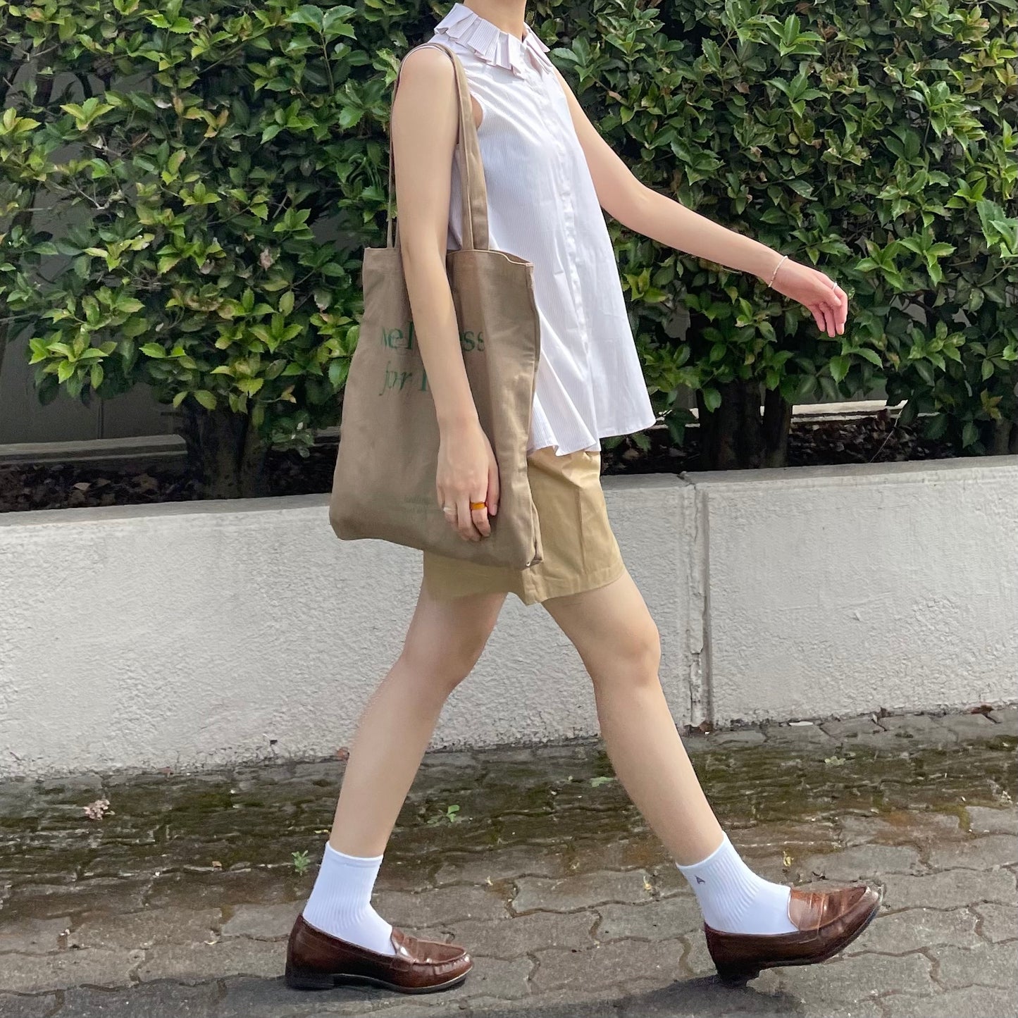 lalagom タックハーフパンツ