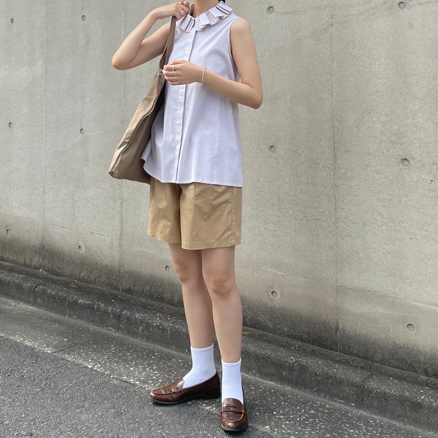 lalagom タックハーフパンツ