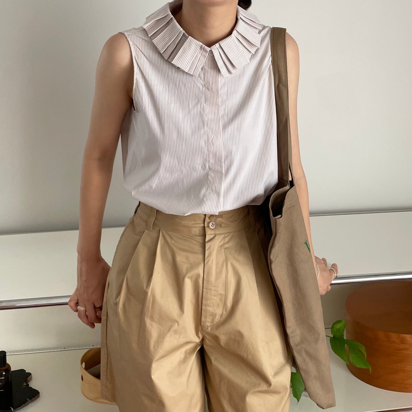 lalagom タックハーフパンツ