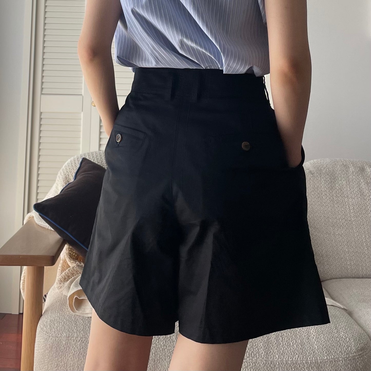 lalagom タックハーフパンツ