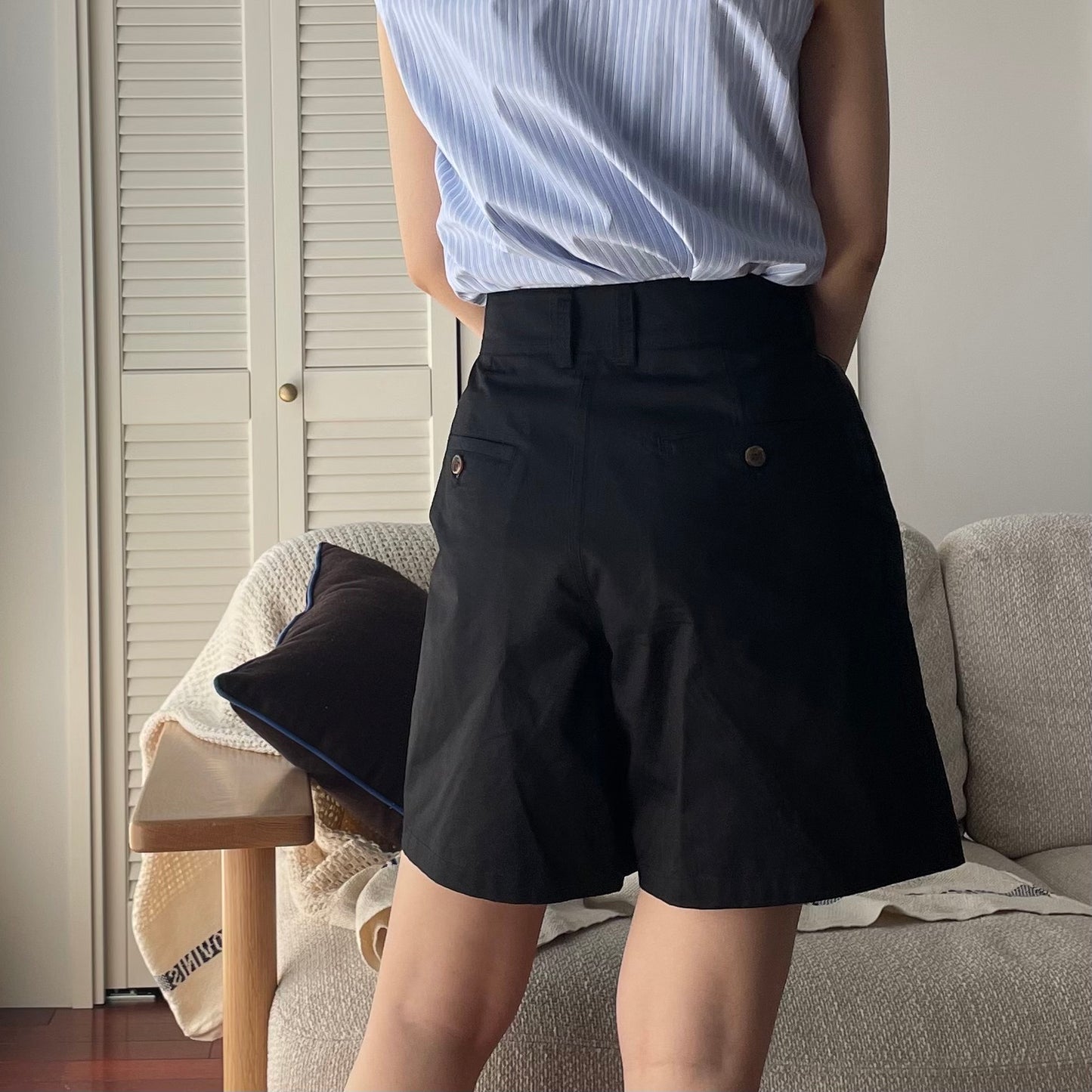 lalagom タックハーフパンツ