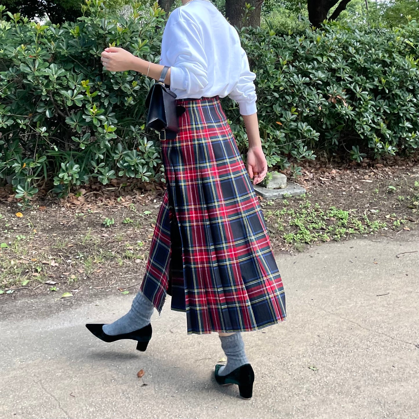 【10/31(金)21時〜プレオーダー開始】O'neil of Dublin キルトスカート ダブルベルト ブラックスチュワート