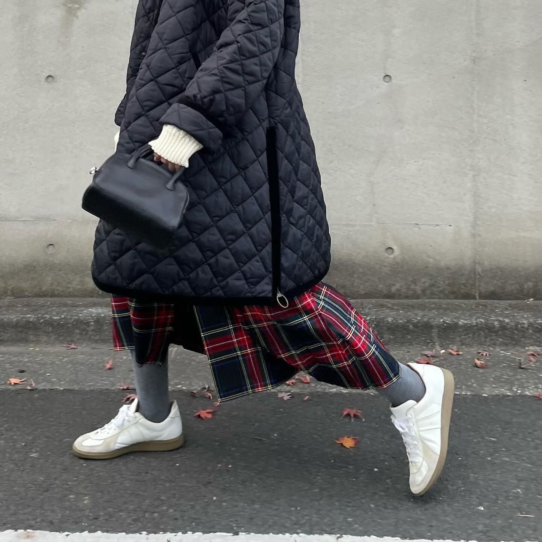 【10/31(金)21時〜プレオーダー開始】O'neil of Dublin キルトスカート ダブルベルト ブラックスチュワート