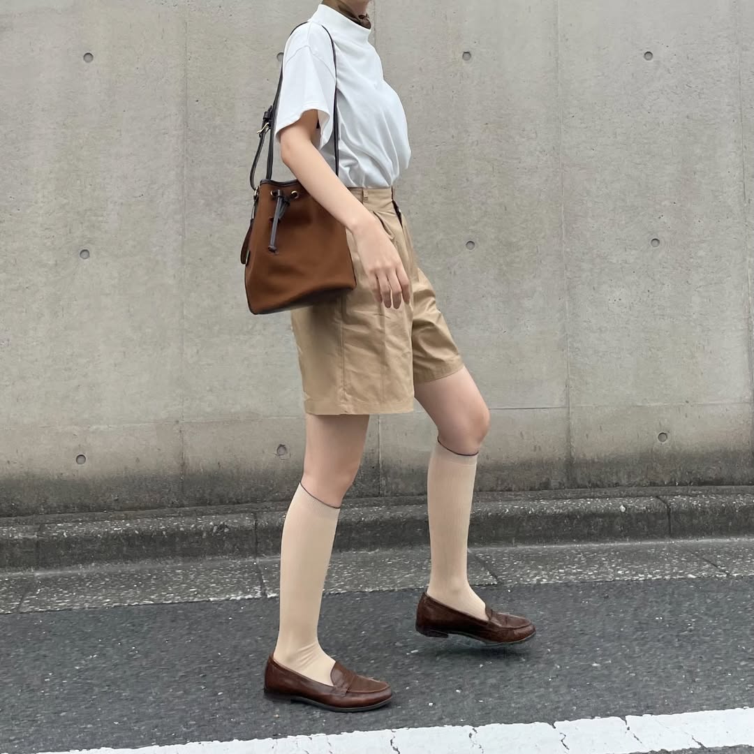 lalagom タックハーフパンツ