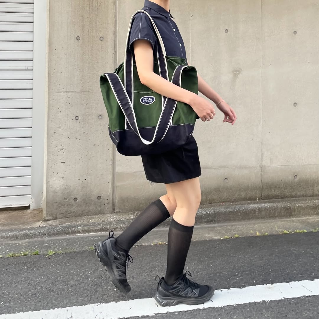 lalagom タックハーフパンツ