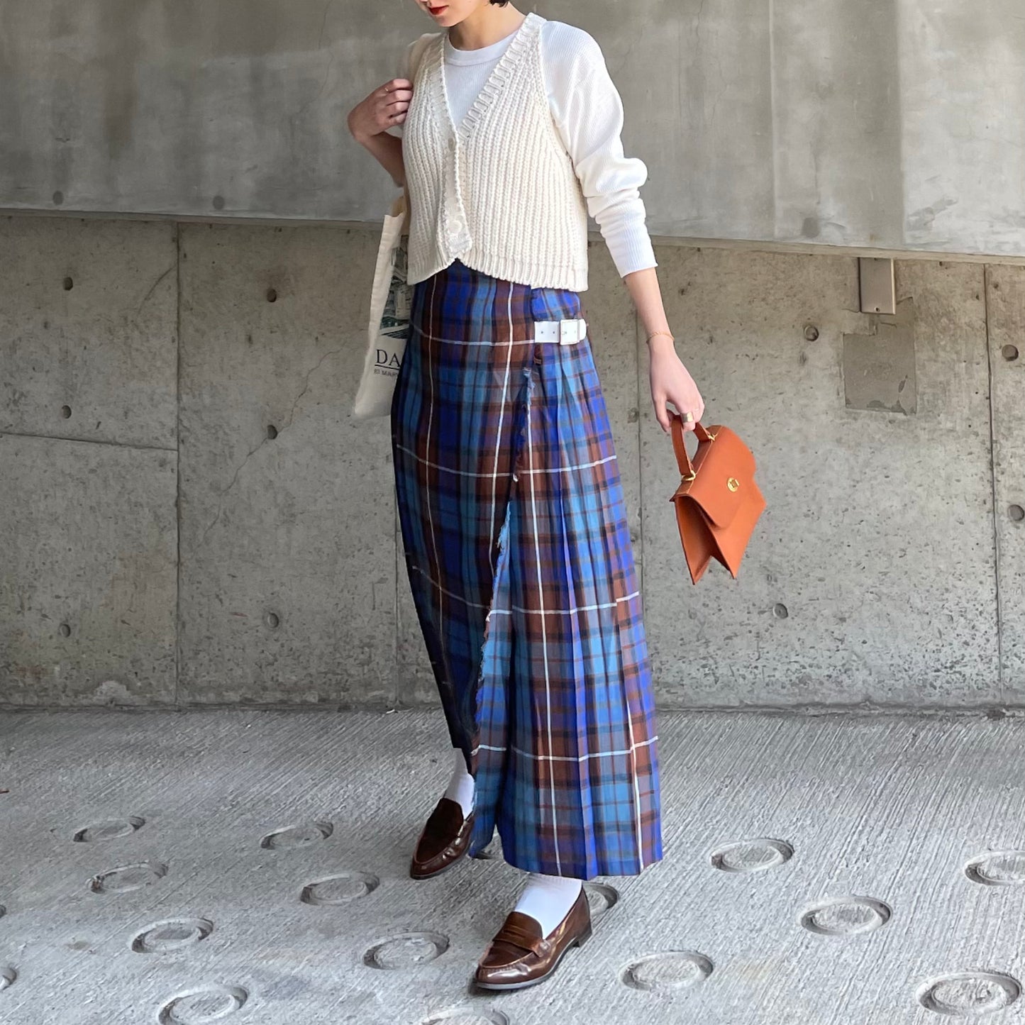 O'neil of Dublin リネンキルトスカートブルーブキャナン ワイドダブルベルト
