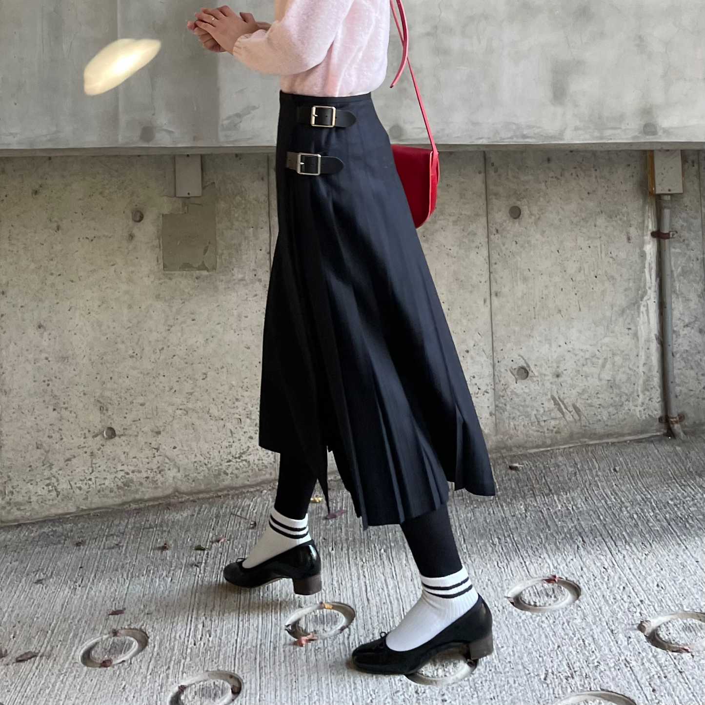 【10/31(金)21時〜プレオーダー開始】O'neil of Dublin キルトスカート ダブルベルト ブラック