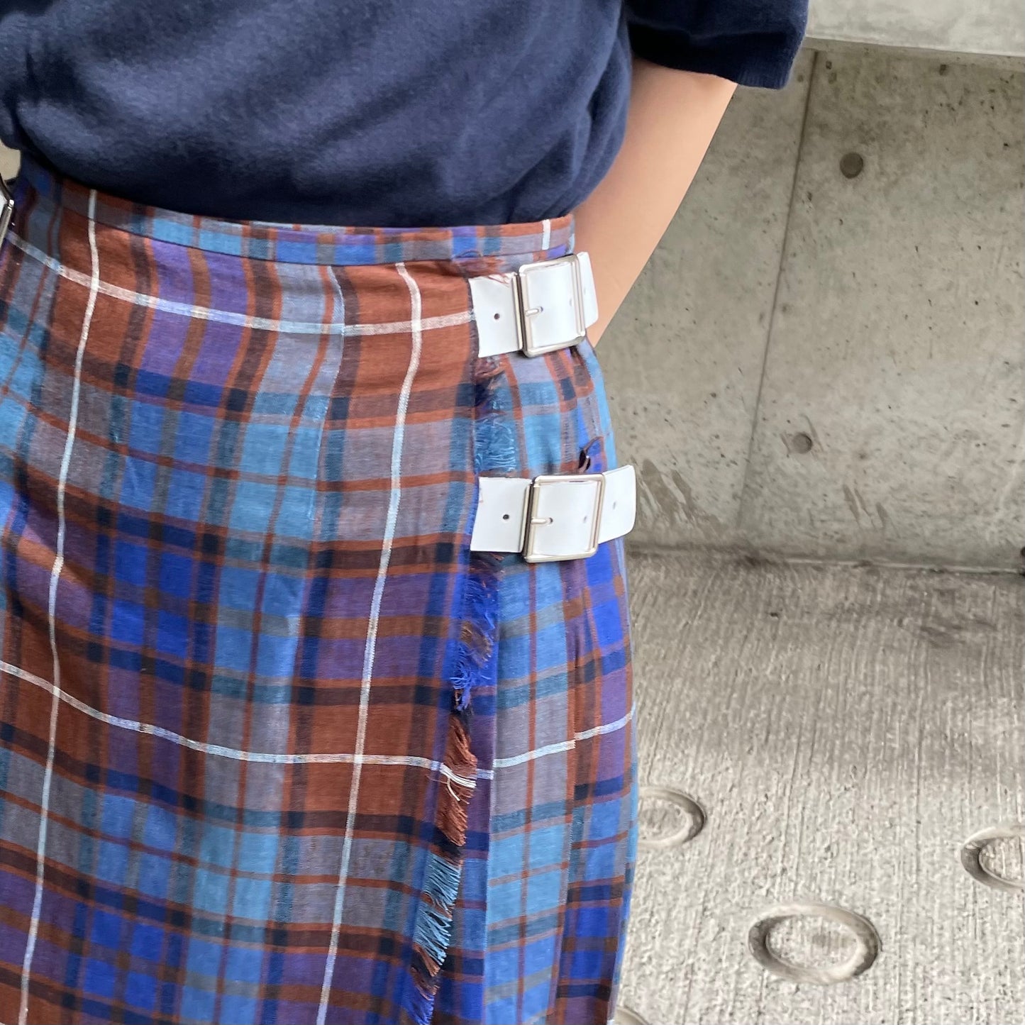 O'neil of Dublin リネンキルトスカートブルーブキャナン ワイドダブルベルト