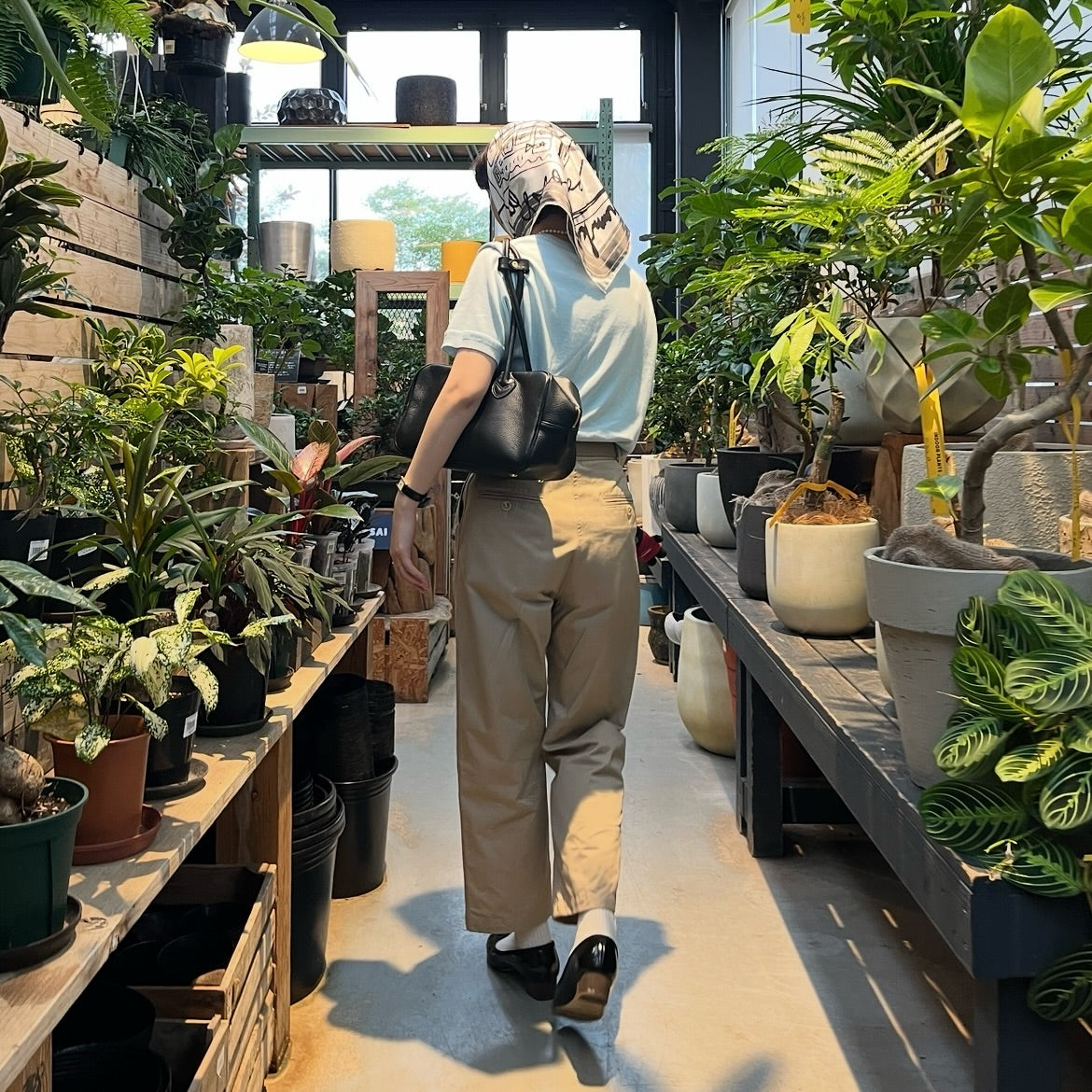 lalagom ツータックチノパンツ