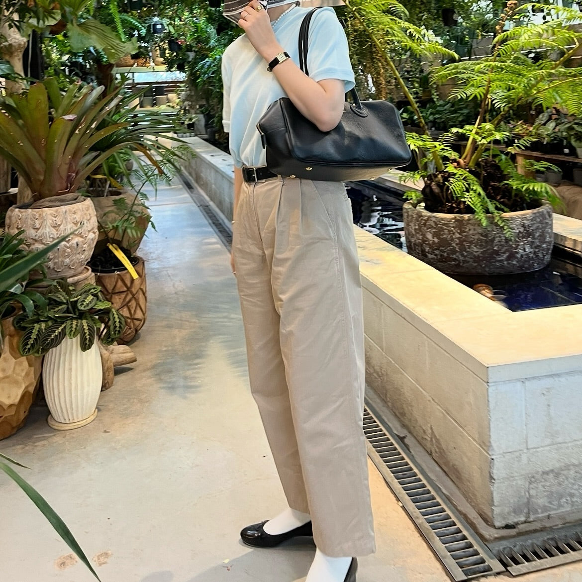 lalagom ツータックチノパンツ