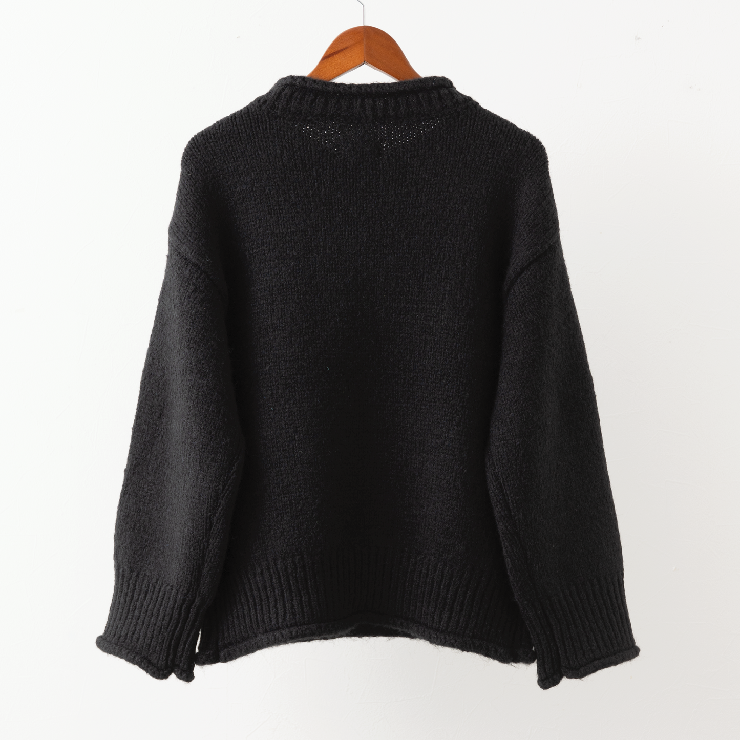 【9/25(金)21時〜再入荷】lalagom ロールネックニット
