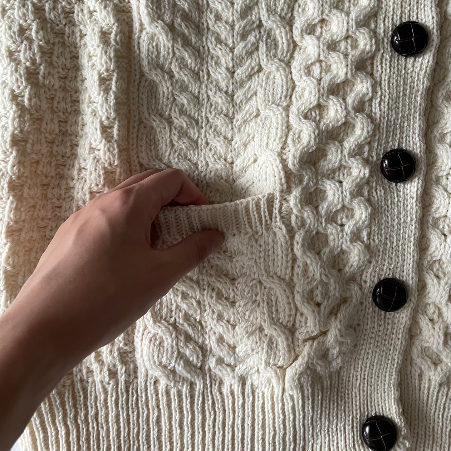 【プレオーダー】Aran Woollen Mills トラディショナル ローゲージニットカーディガン ユニセックス